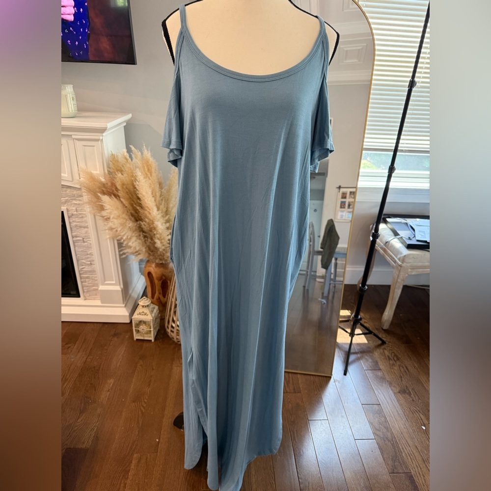 Sweet Lovely by Hen super Soft Spaghetti strap dress w cold shoulder sleeve med